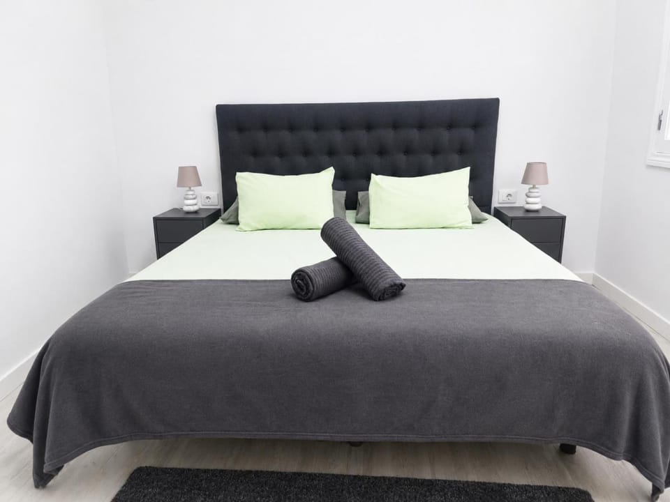 Bed, Bedroom, Sunrise