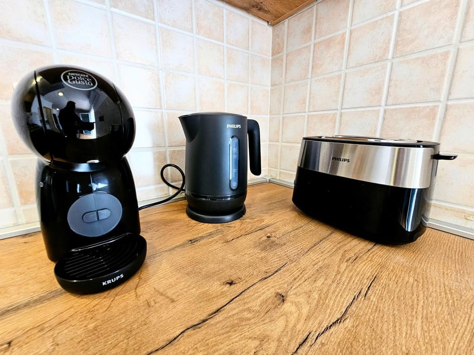 Coffee/tea facilities, Kitchen or kitchenette, toaster