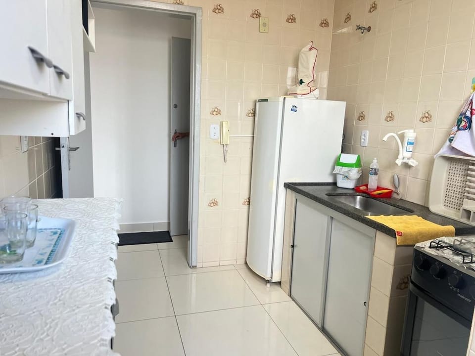 Apartamento de um quarto a 5-minute walk from Praia do Morro Apartment in Guarapari