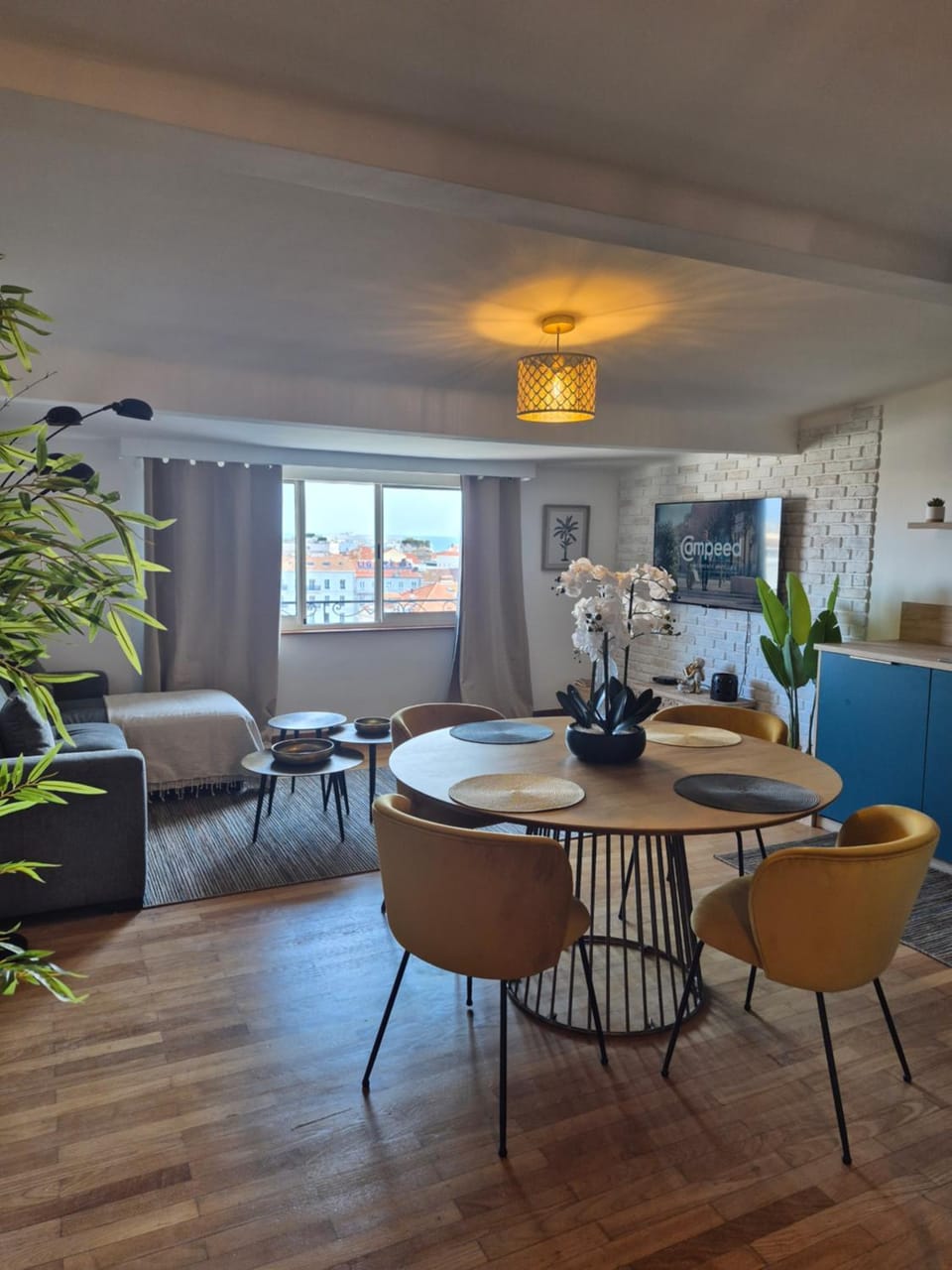 Le Provençal Apartment in Cannes