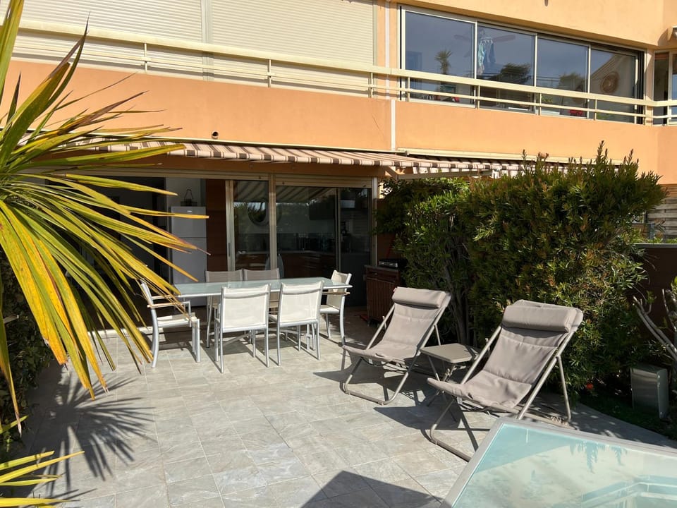 Très bel home les pieds dans l'eau Apartment in La Londe-les-Maures