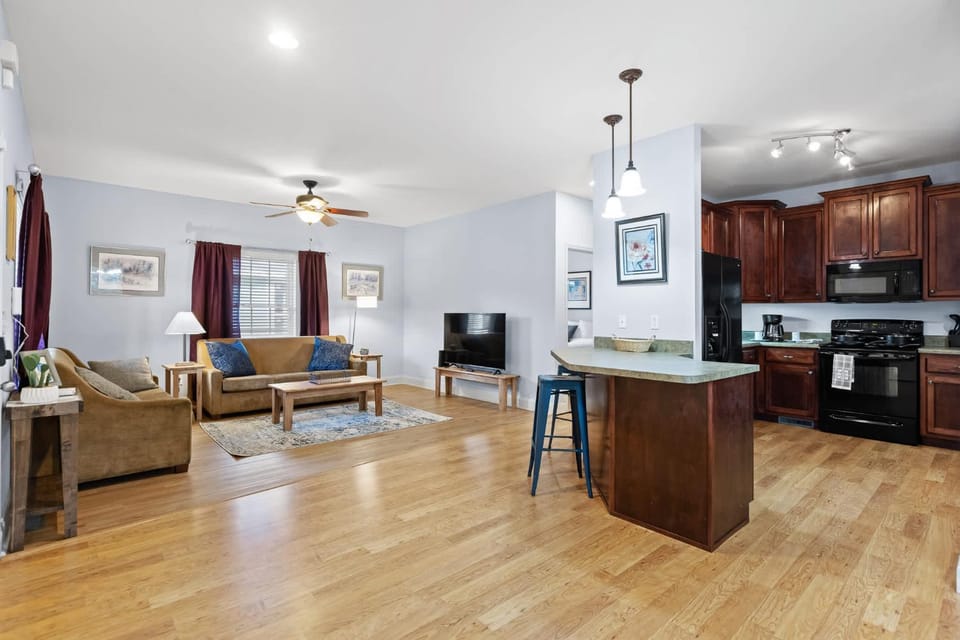 Near Downtown & UT Chattanooga - Highland Hideaway House in Chattanooga