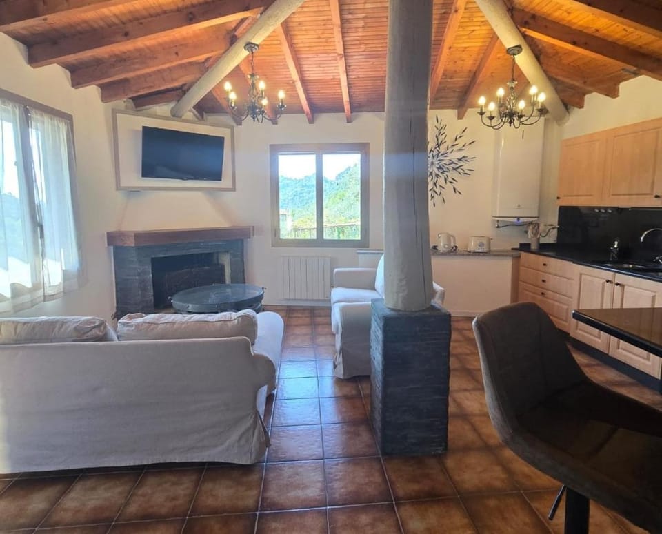 Riviera Dolce Vita Country House with Private Pool Villa in Liguria