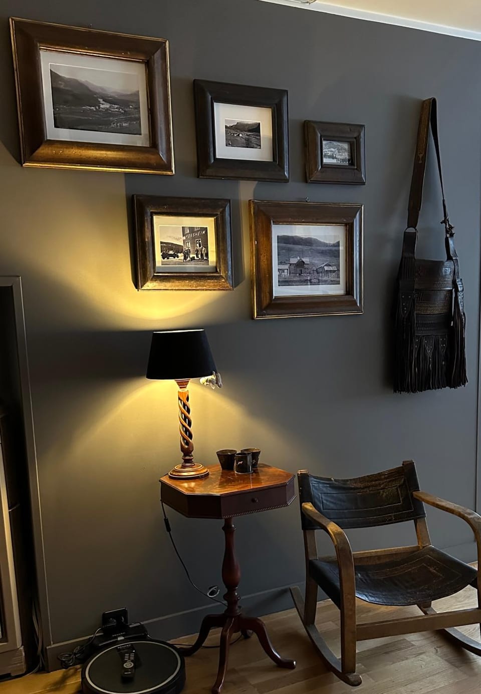 Living room, Decorative detail