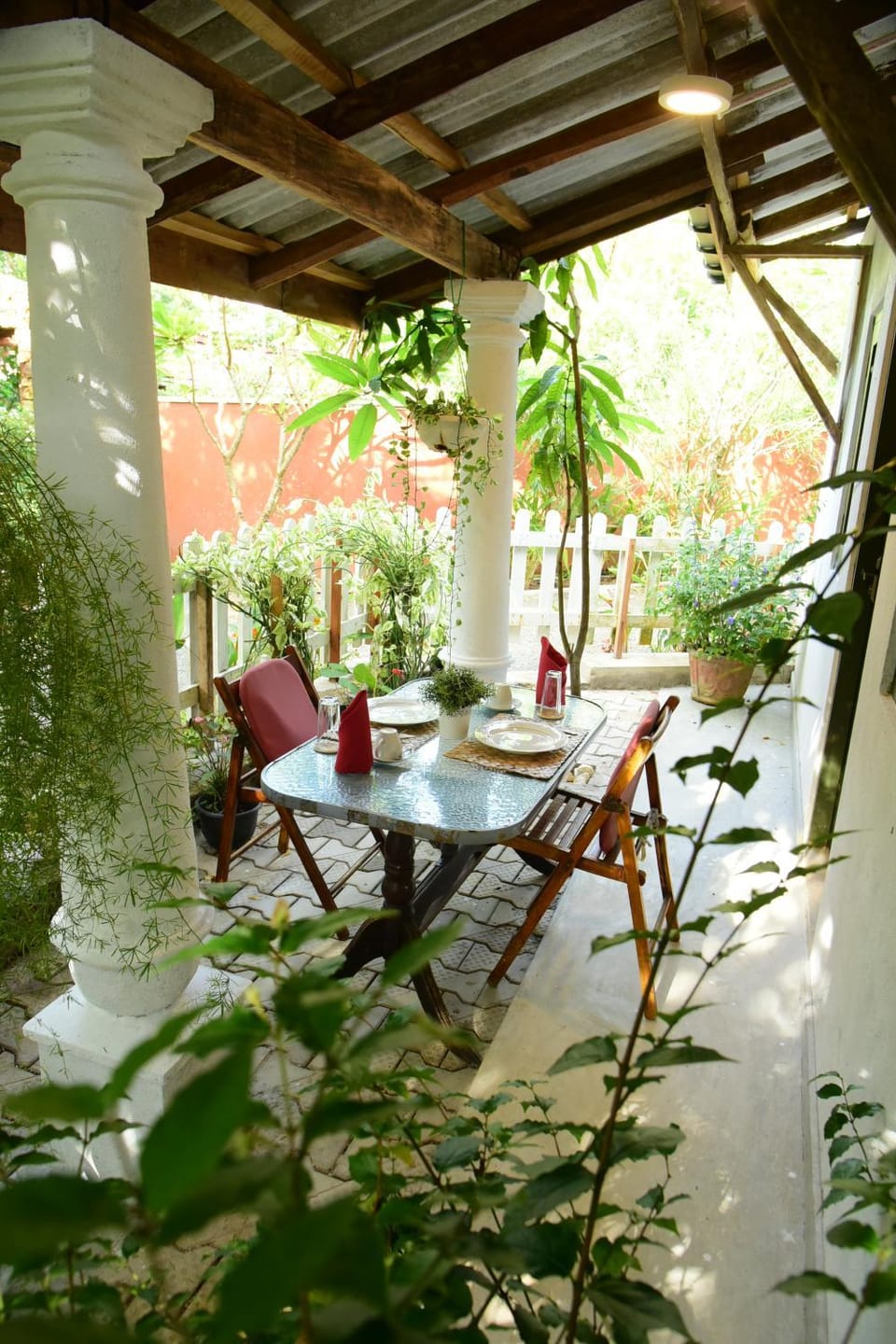 Patio, Garden, Seating area, Dining area, Garden view