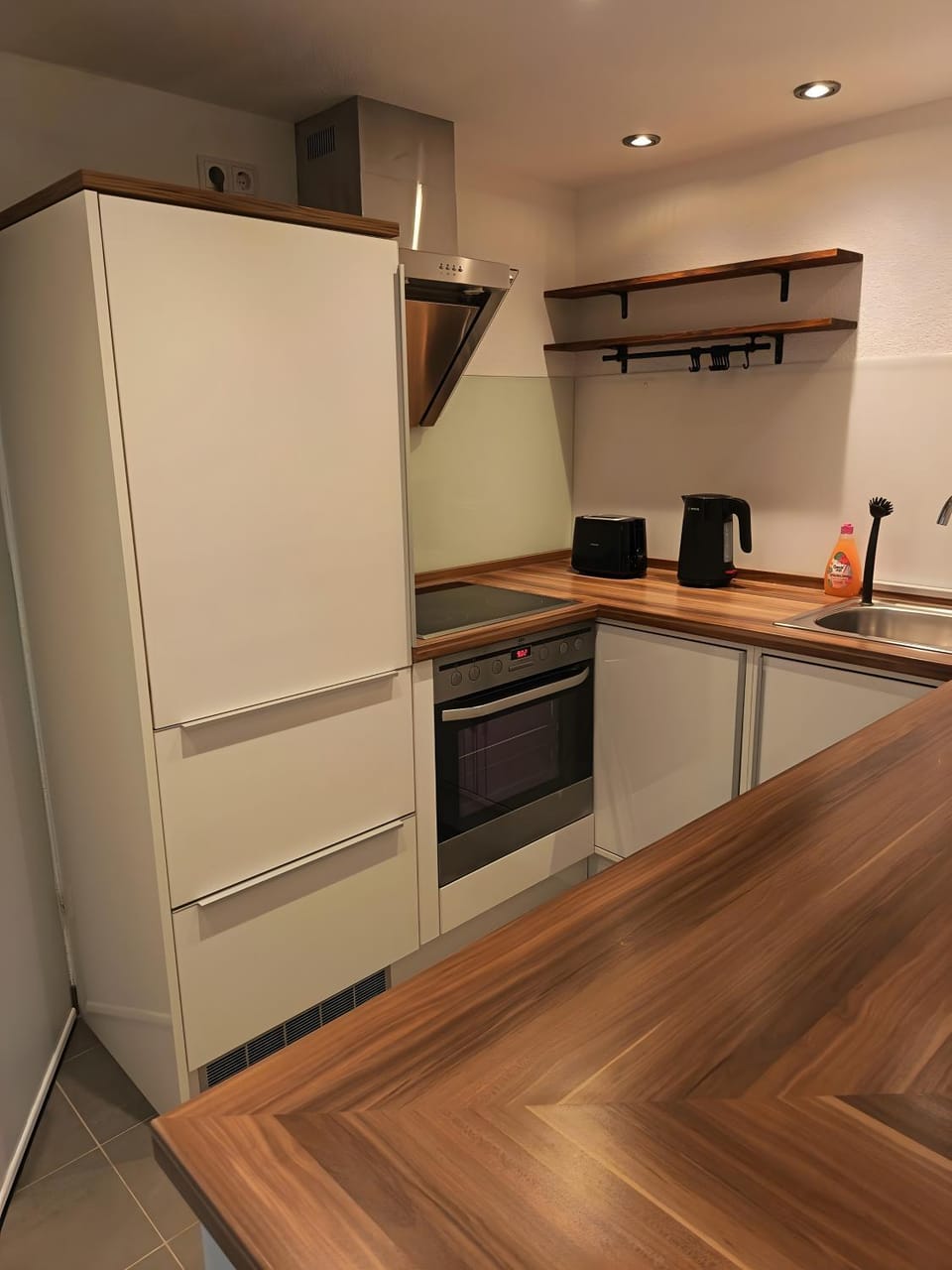 Kitchen or kitchenette, Living room
