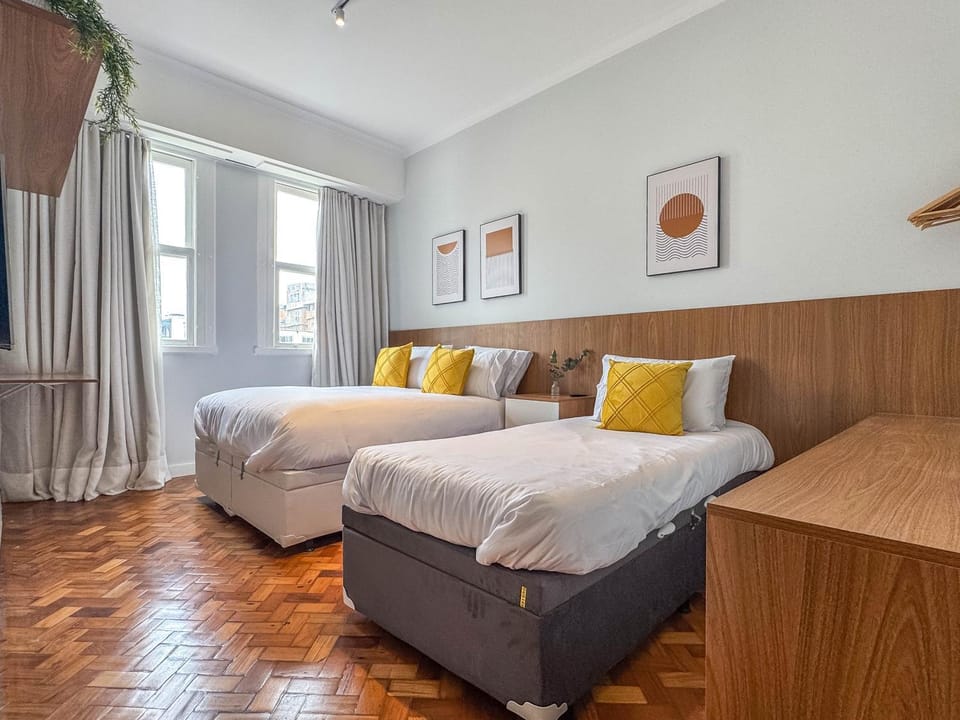 Bed, Photo of the whole room, Bedroom, pet friendly, towels, air conditioner