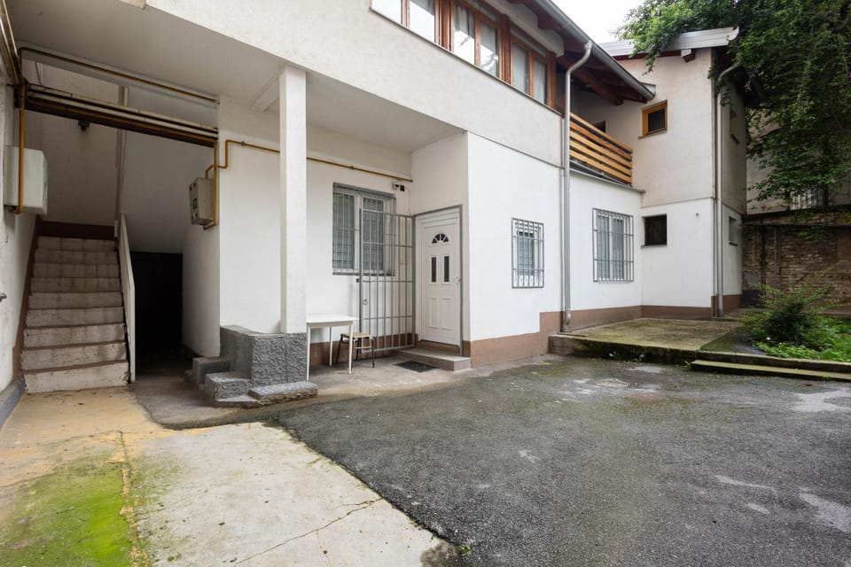 Property building, Facade/entrance, View (from property/room)