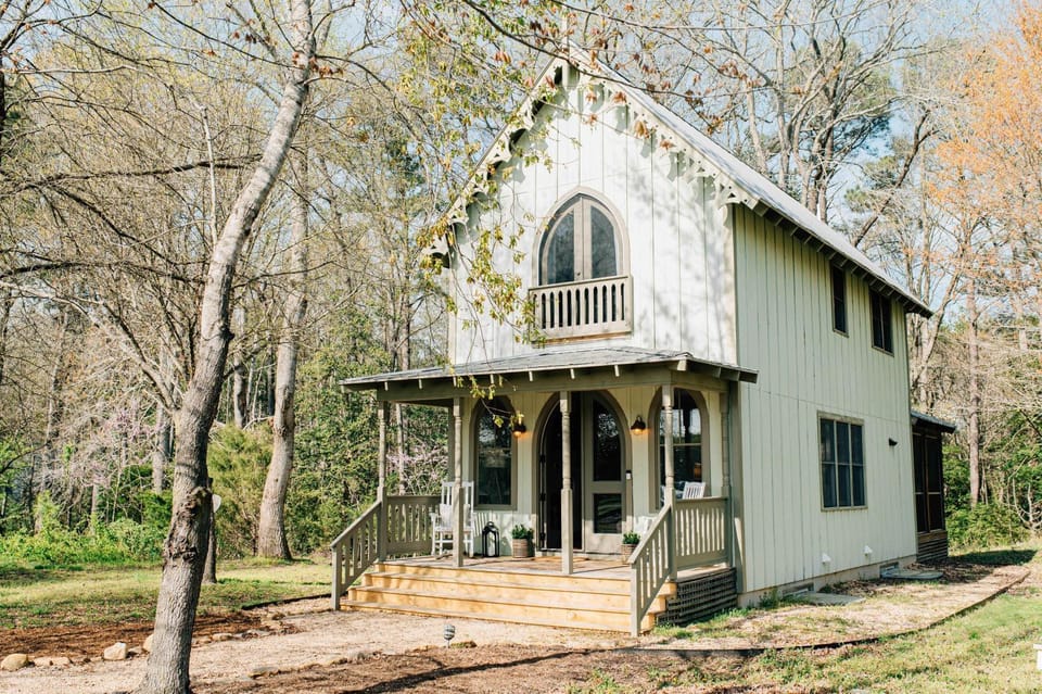 Retreat to Fairytale Cottage with Pool House in Irvington