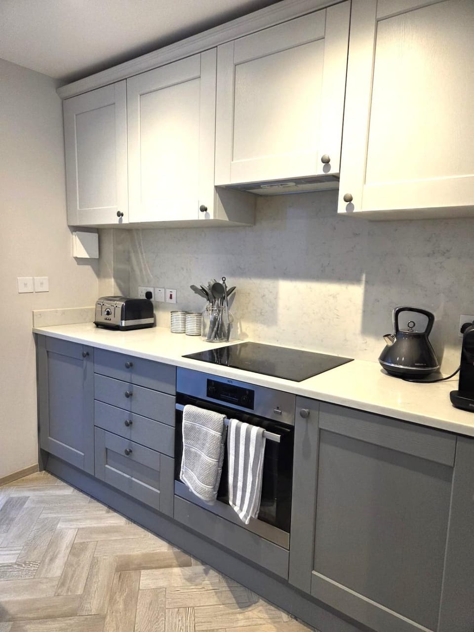 Cosy Cheltenham Retreat, Prime Location, Parking House in Cheltenham