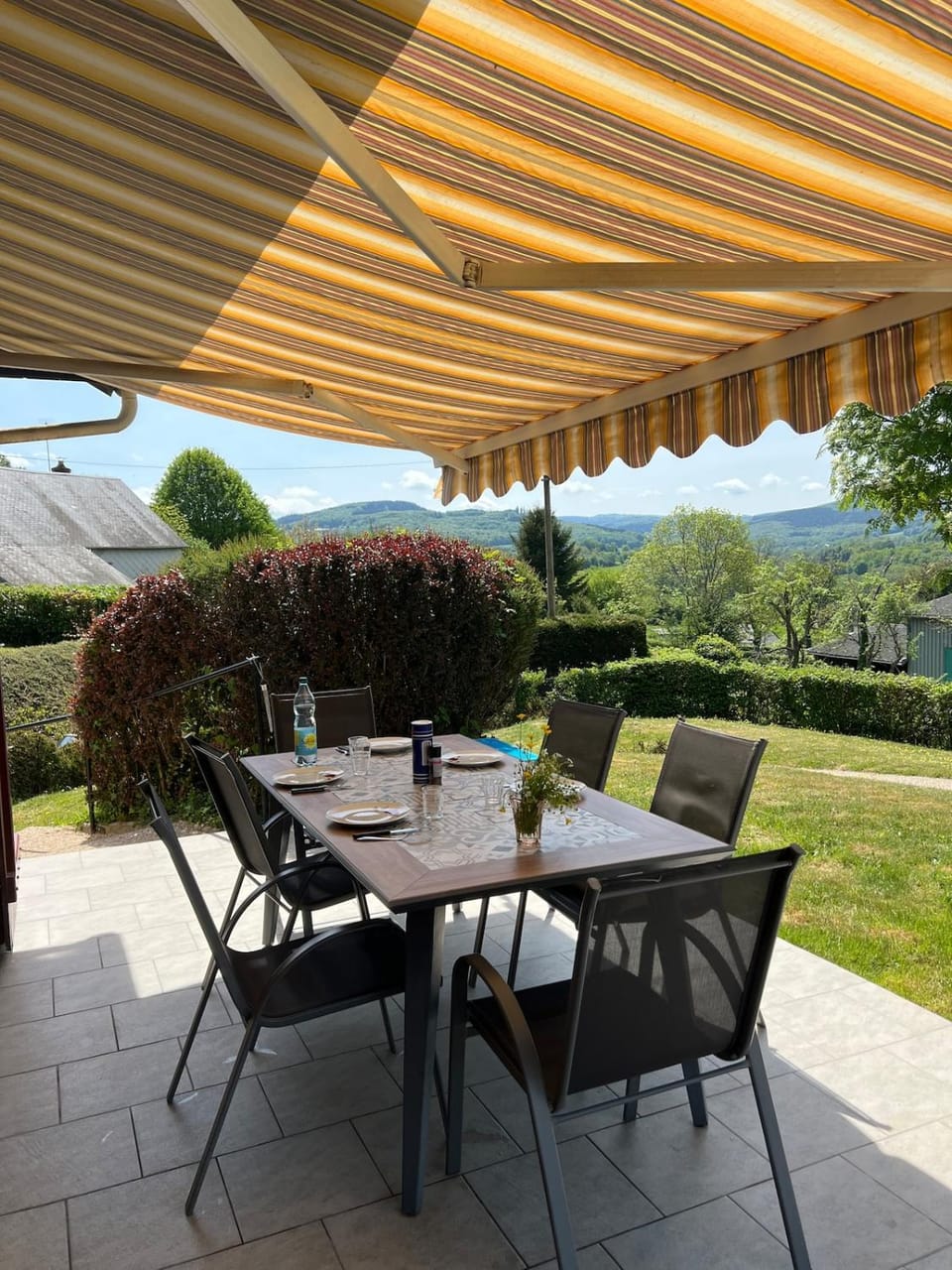 Patio, Natural landscape, Balcony/Terrace, Dining area, Mountain view