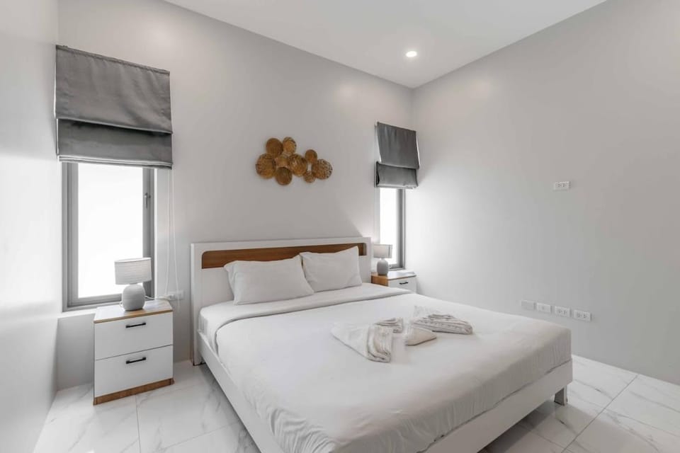 3 Villas 9BR 3 Pools Perfect for Big Groups V305 Apartment in Chalong