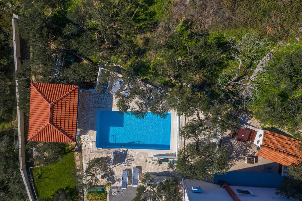 Apartment Glavina with heated pool Apartment in Makarska