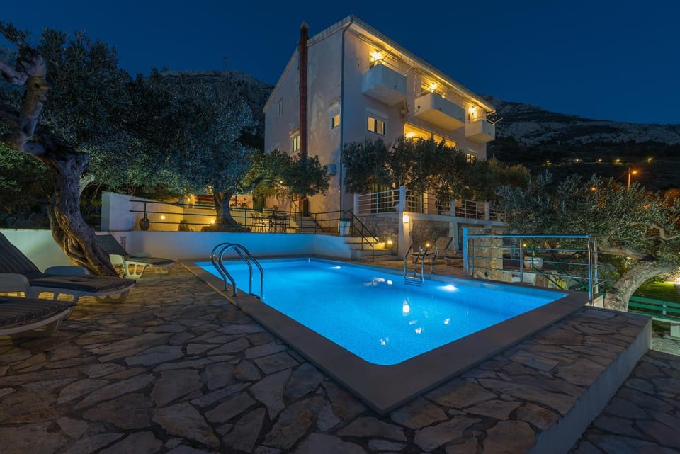Apartment Glavina with heated pool Apartment in Makarska