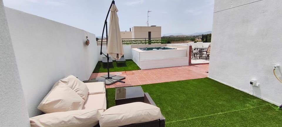 Ático de lujo, san juan playa, jacuzzi, piscina Apartment in Alicante