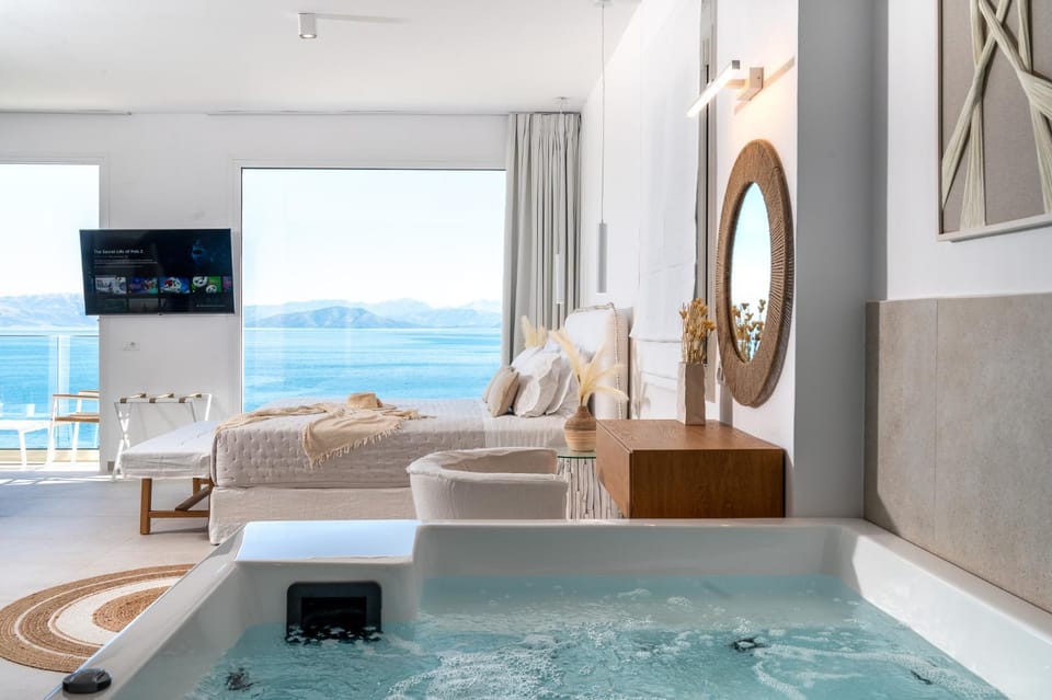 Hot Tub, TV and multimedia, Photo of the whole room, Sea view