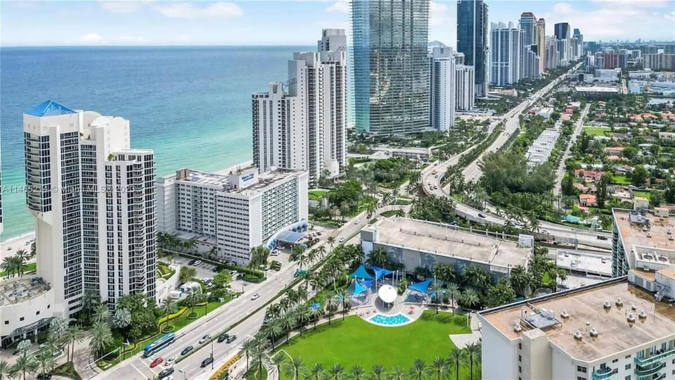 Blue Paradise Apartment in Sunny Isles Beach