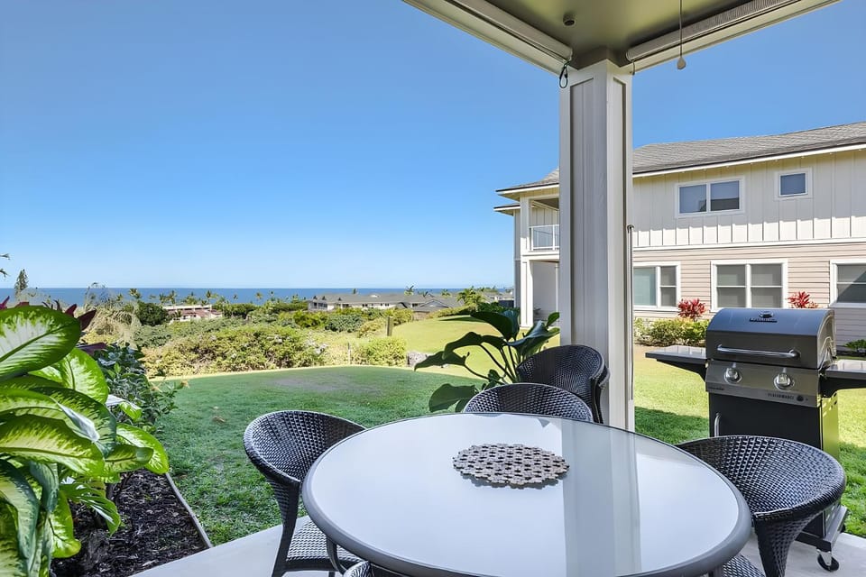 Ocean View 4BR, 2 Condos for 12 in Kailua-Kona! House in Holualoa