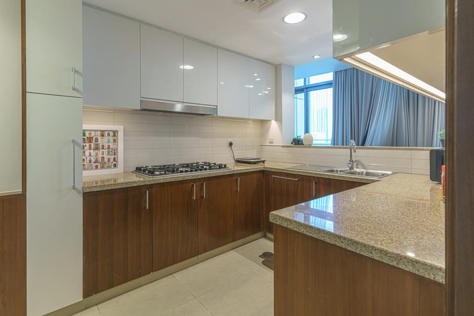 Kitchen or kitchenette, kitchen