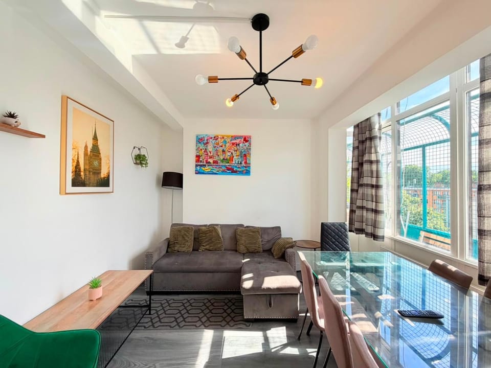 St Pancras Central Apartment Apartment in London Borough of Islington