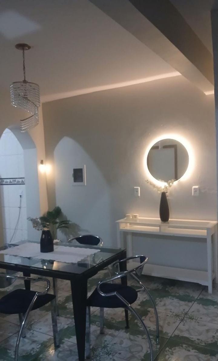 Casa espaçosa para 12 pessoas 2 vagas de estacionamento 5 minutos de Plano Piloto House in State of Goiás