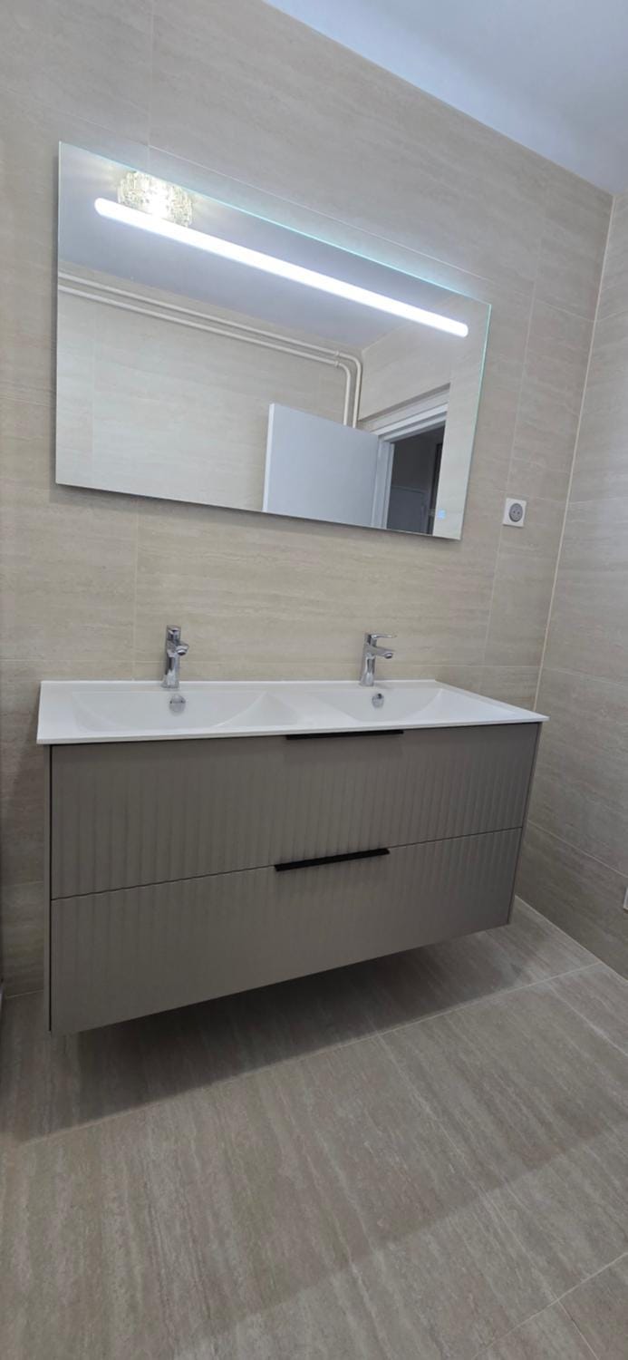 Grande chambre calme et confortable Centre Strasbourg Gare Vacation rental in Strasbourg