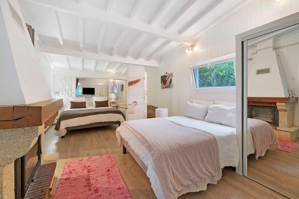 Property building, Living room, Bedroom