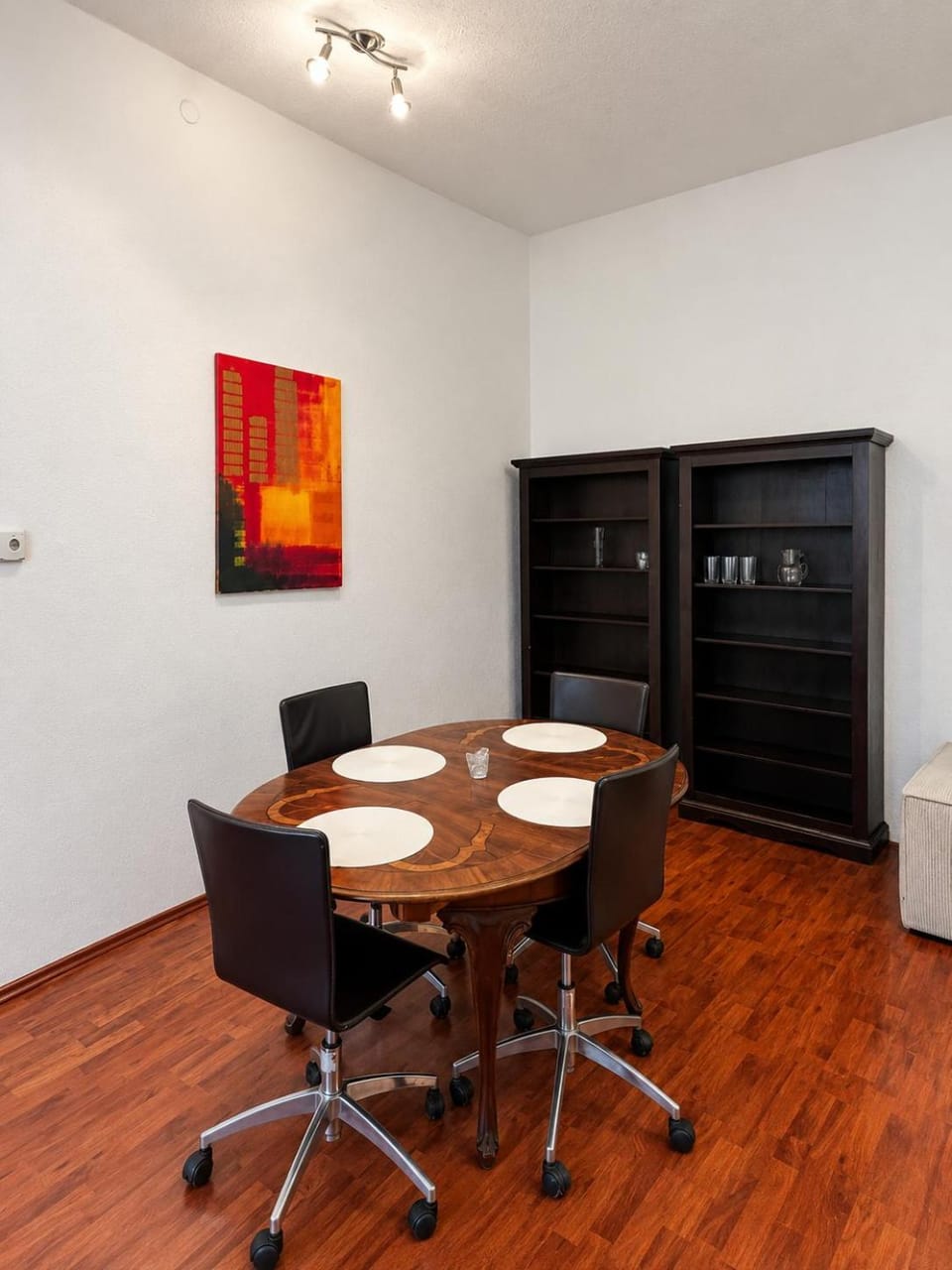 Spacious Cozy 2BD Apartment in Wien Mitte Apartment in Vienna