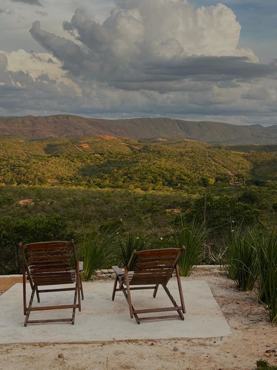 Romantic retreat with 360-degree view from the hot tub Villa in State of Minas Gerais, Brazil