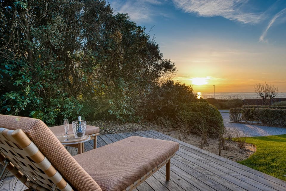 Natural landscape, Garden, View (from property/room), Balcony/Terrace, Garden view, Sunrise, Sunset