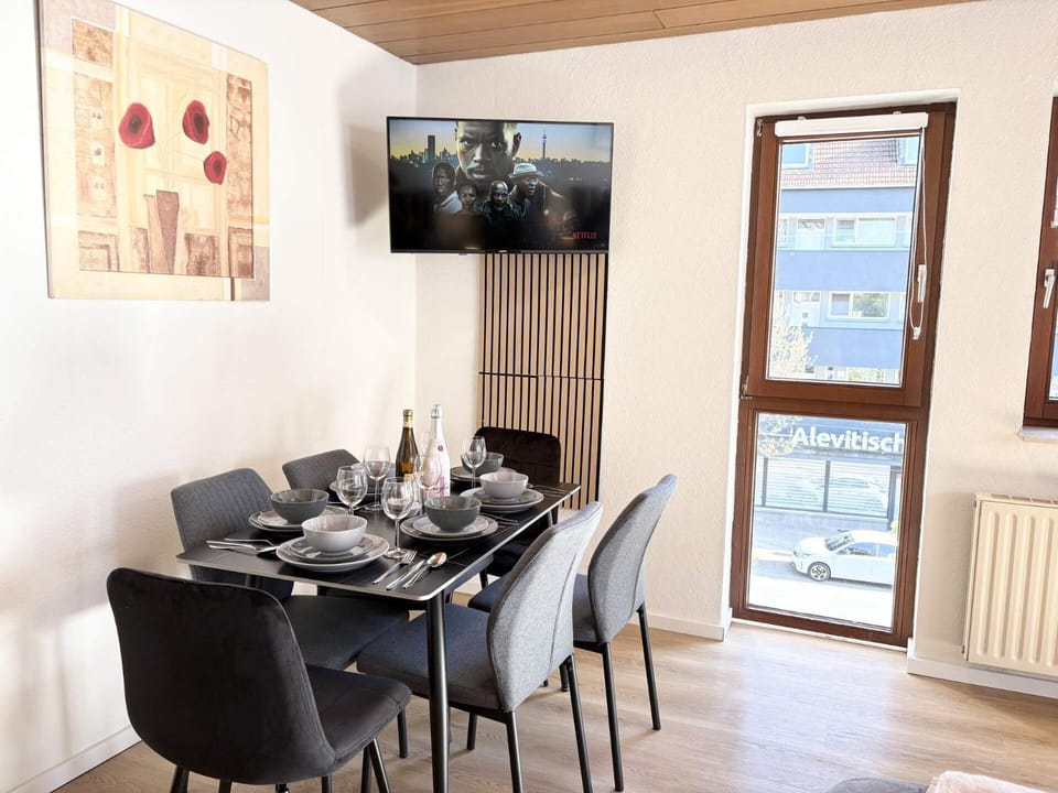 TV and multimedia, Dining area, internet