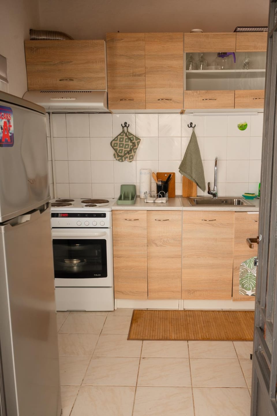 Kitchen or kitchenette, kitchen