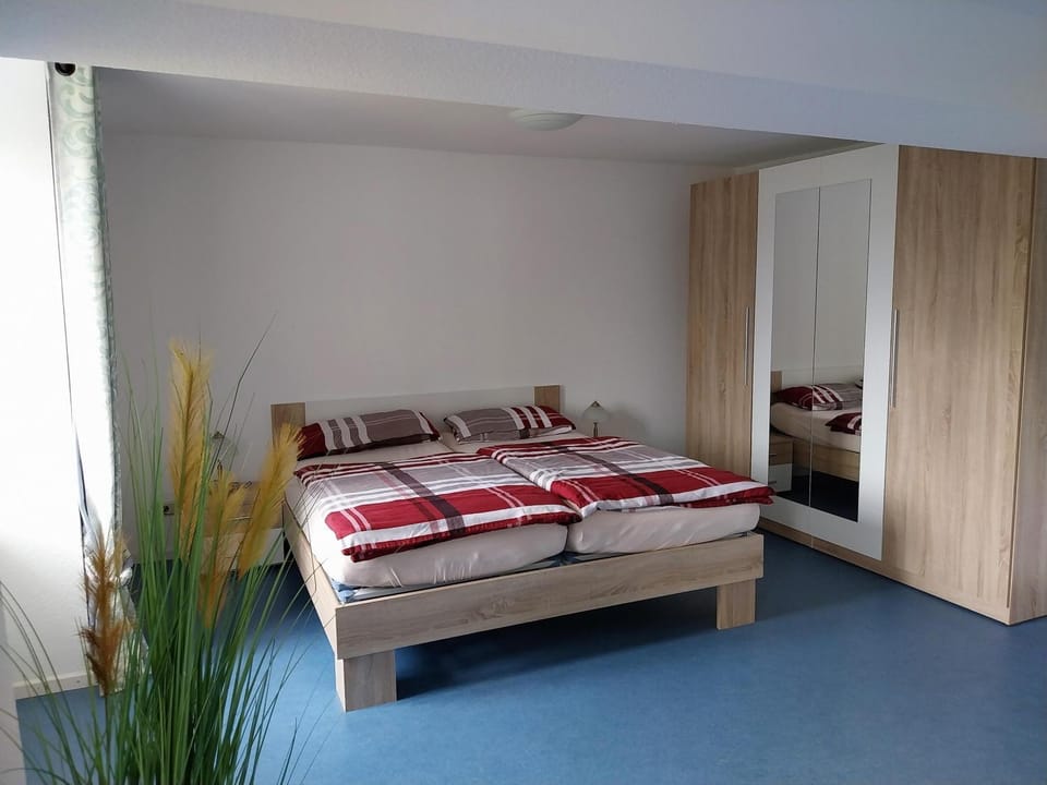 Bed, Bedroom, wardrobe
