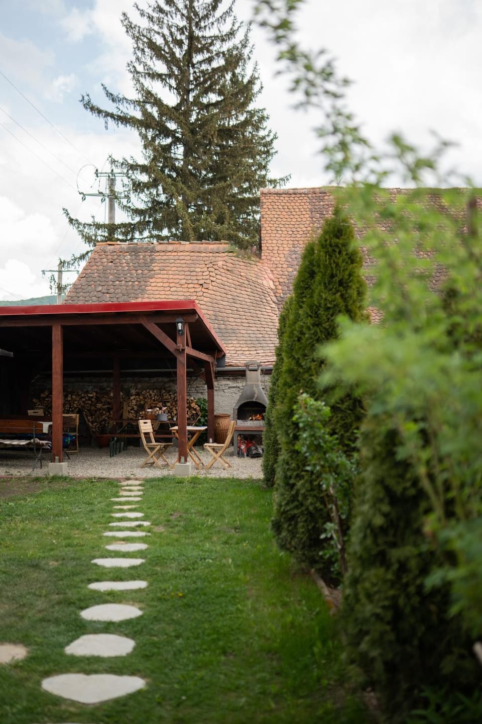 BBQ facilities, Dining area
