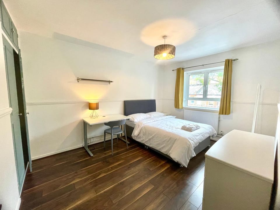 Cosy 3 bedroom split level apartment in Camden Apartment in London Borough of Islington