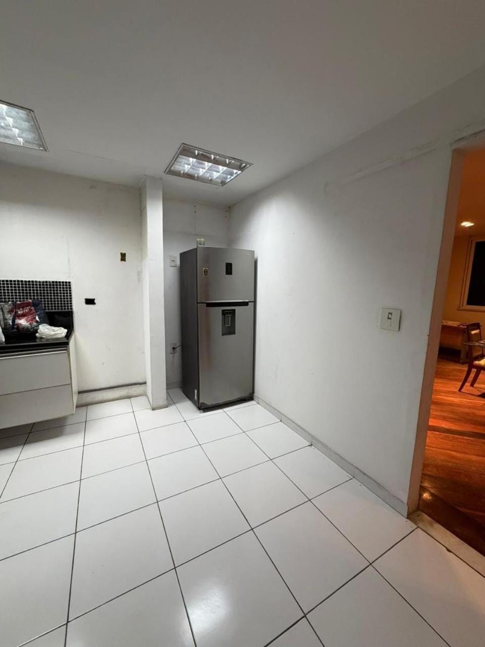 Five luxury rooms on the Atlantic Avenue Apartment in Rio de Janeiro