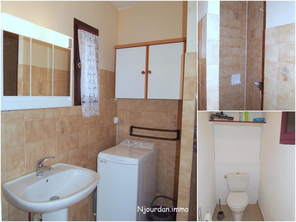 Bathroom, Living room