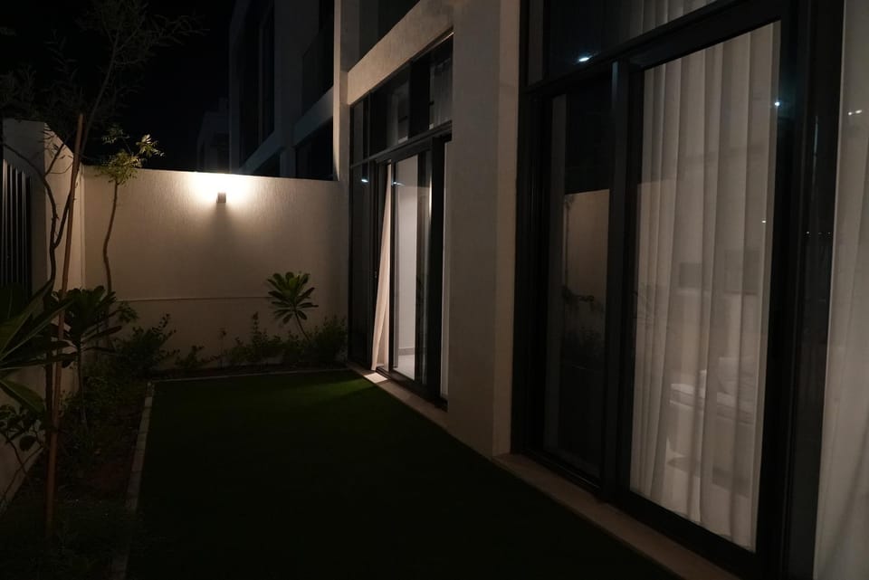 Garden view, Garden view
