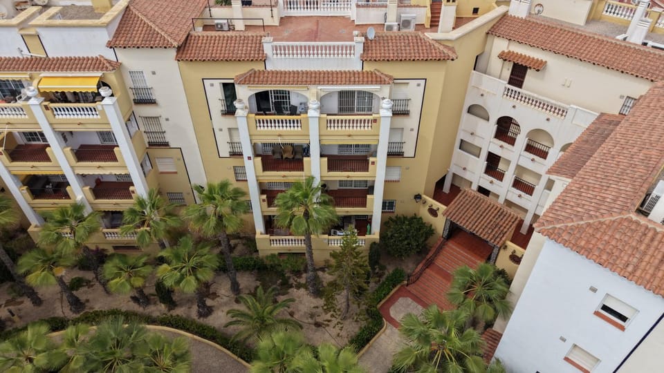 Off site, Balcony/Terrace