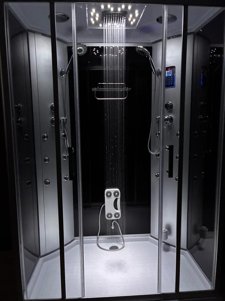 Shower, Steam room