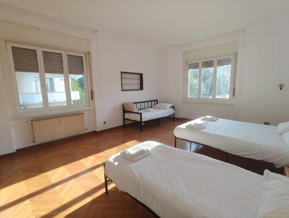 Dock Bay Guest House Apartment in Trieste