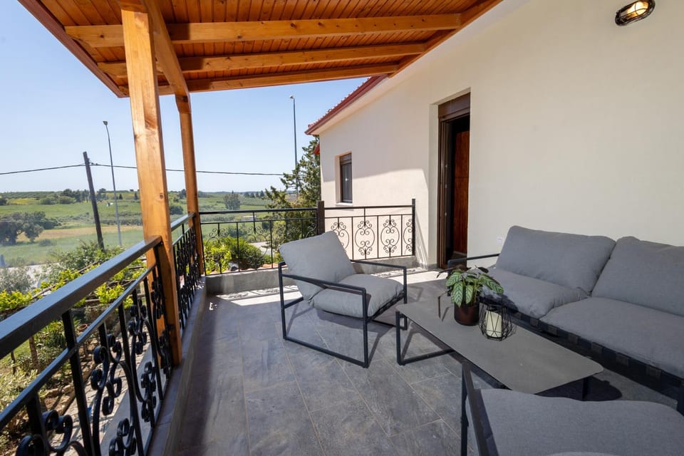 Balcony/Terrace, Garden view