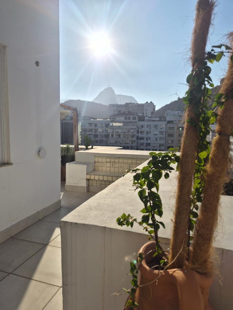 Penthouse Steps from the Beach with Ocean & Cristo Views Apartment in Rio de Janeiro