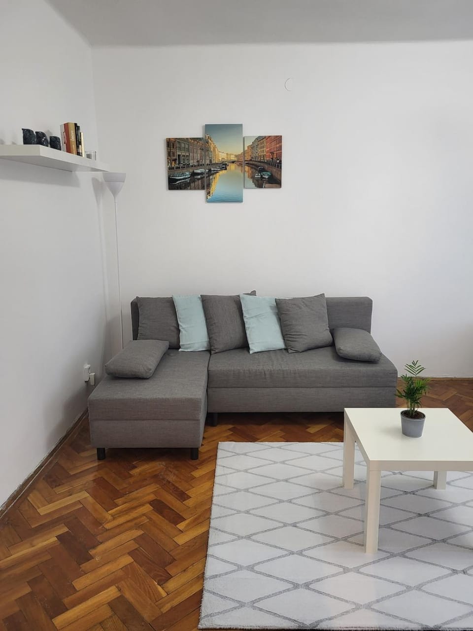 Akvamarin Downtown Apartman Apartment in Székesfehérvár