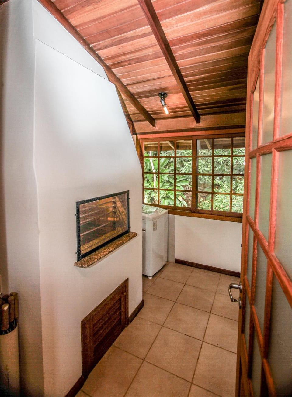 BBQ facilities, laundry