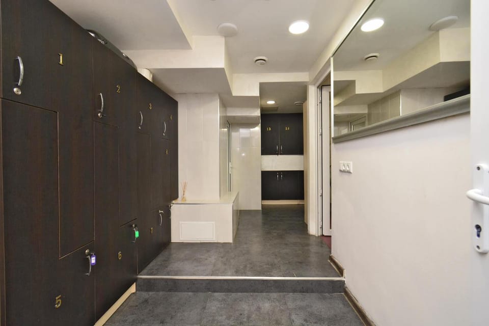 Shower, Bathroom, wardrobe