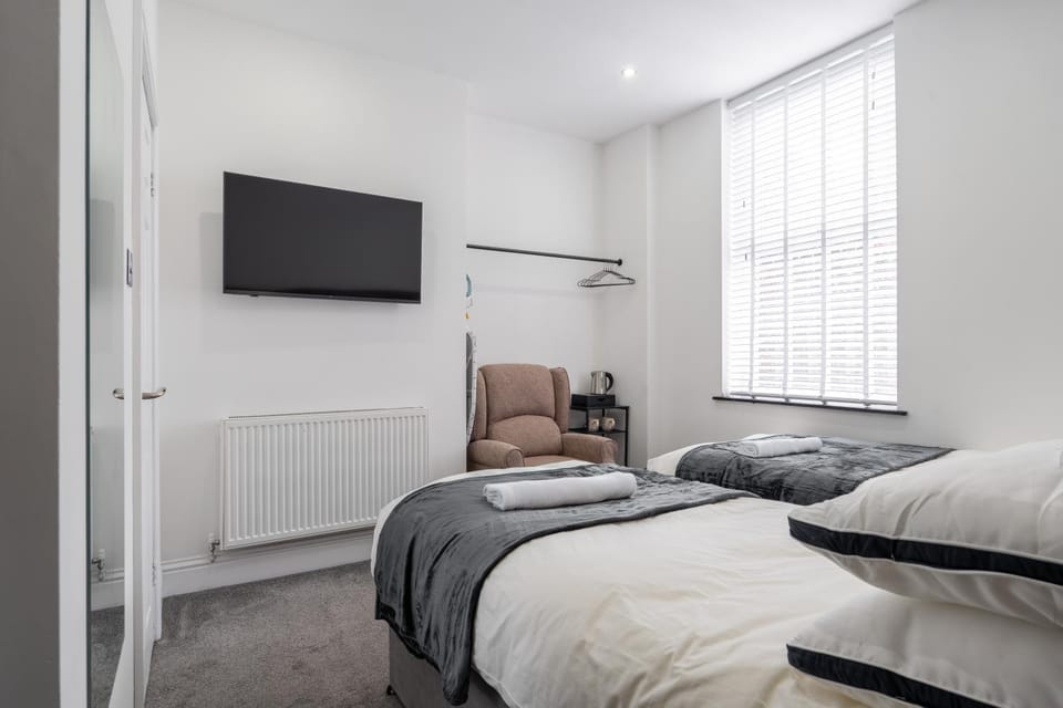 Legends Hotel Anfield Road Bed and Breakfast in Liverpool