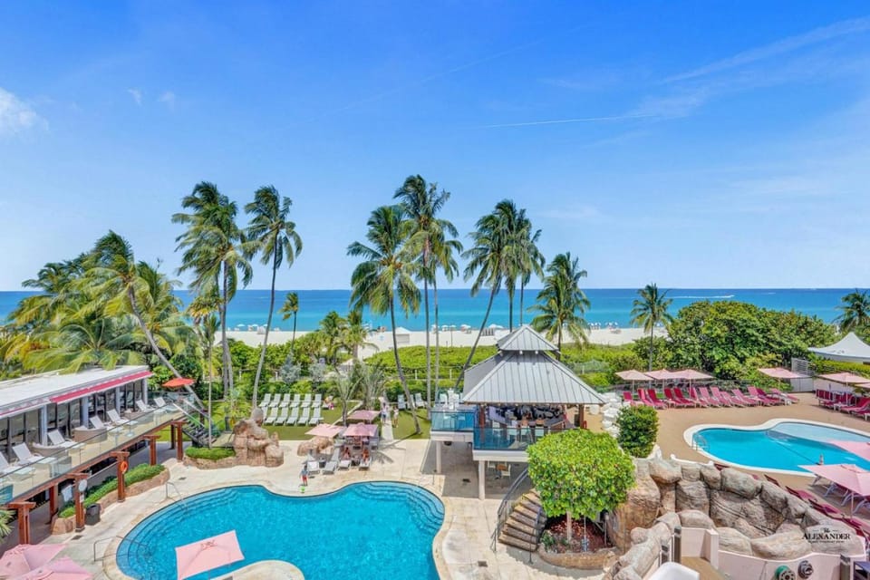 Exclusive Oceanfront Condo with Luxury Features 501 Apartment in Miami Beach