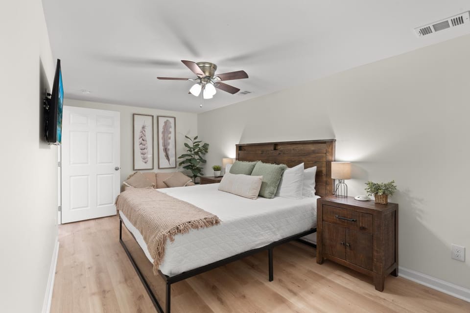 Bed, Bedroom