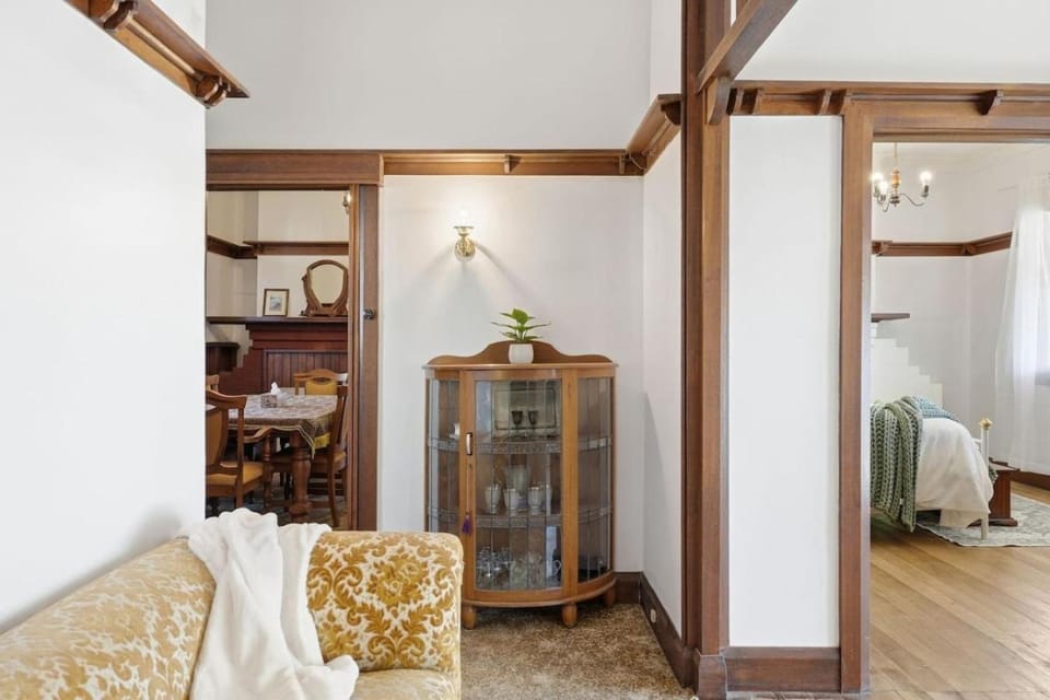 Spacious Stay in New Norfolk House in New Norfolk